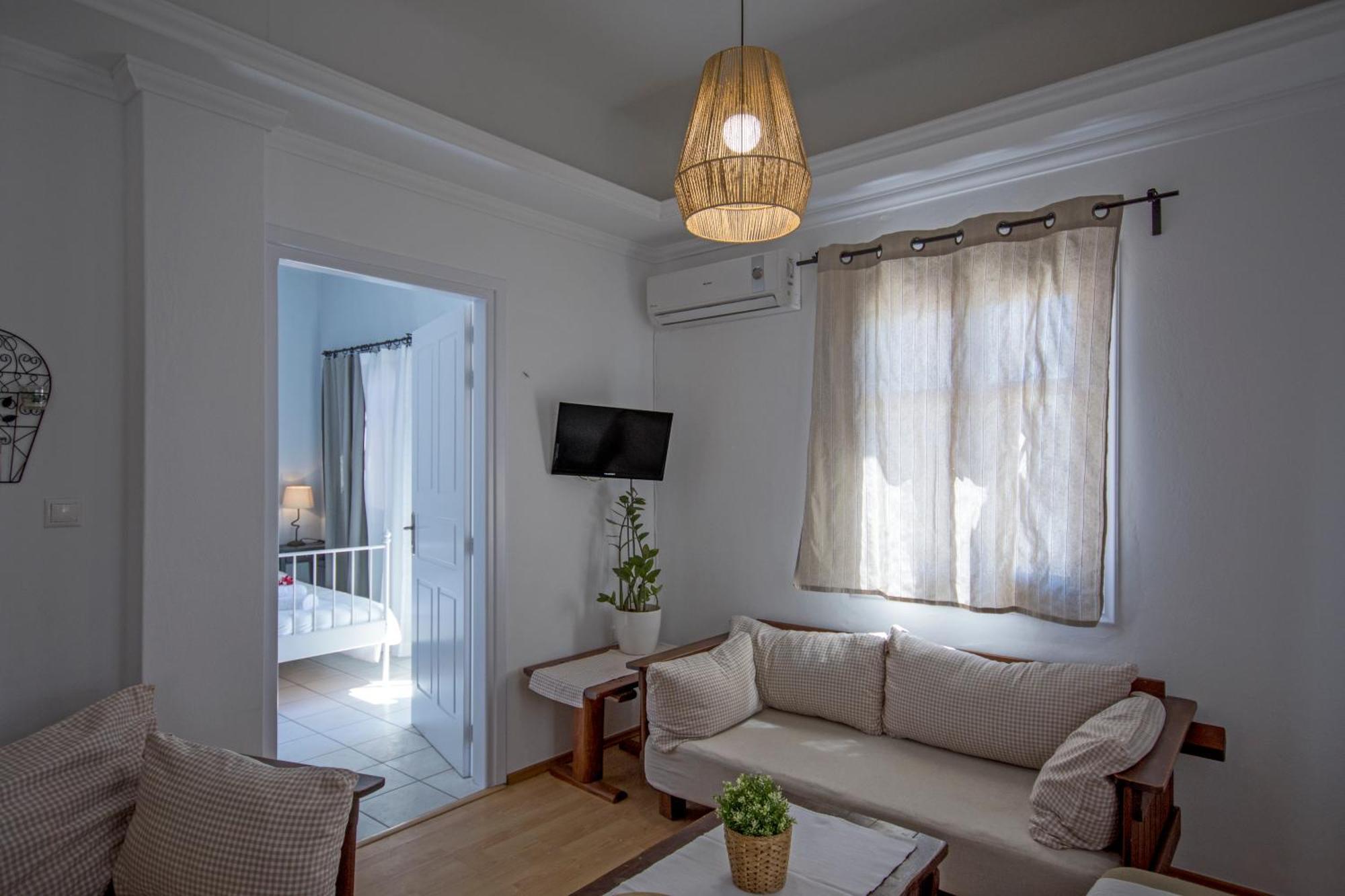 Arodou Studio And Apartment Mykonos Town Room photo